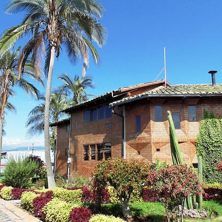 Hosteria Rosa Blanca Puembo Esterno foto