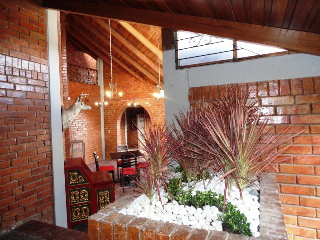 Hosteria Rosa Blanca Puembo Esterno foto